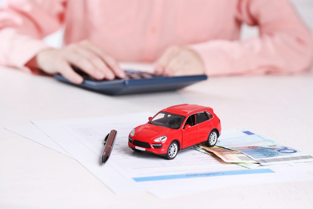 Čo treba zvážiť pred uzatvorením poistky na auto?