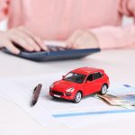 Čo treba zvážiť pred uzatvorením poistky na auto?